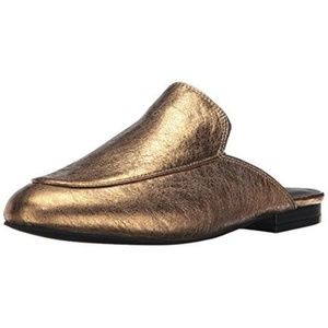 Kenneth Cole New York Wallice Mule Gold 7.5